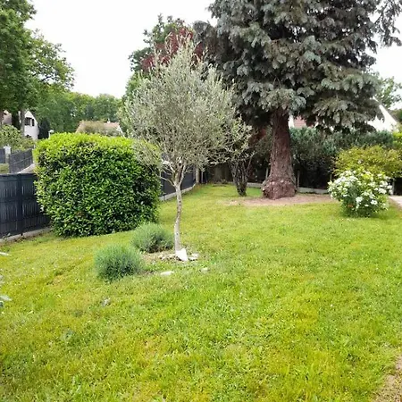فندق مبيت وإفطار D'hote A 5 Minutes Du Circuit En Voiture Allonnes (Sarthe)