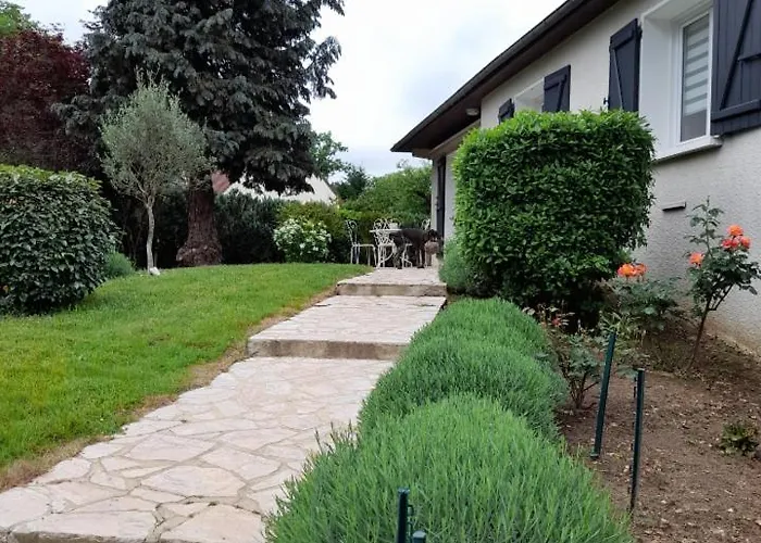 A 5 Minutes Du Circuit *